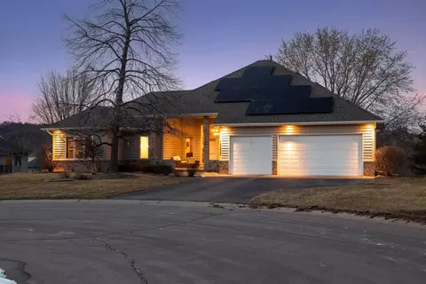 12633 Dutch Ct, Apple Valley, MN 55124