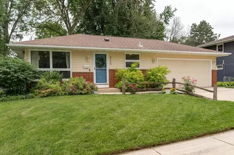 1220 29th St NW, Rochester, MN 55901
