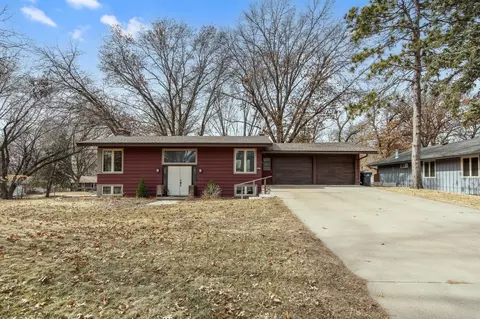 4627 Dale St N, Shoreview, MN 55126