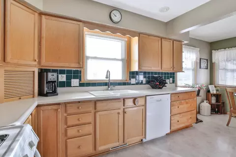 213 9th Ave NE, Waseca, MN 56093 photo 6