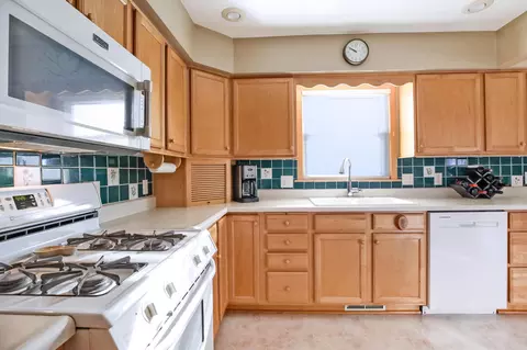 213 9th Ave NE, Waseca, MN 56093 photo 5
