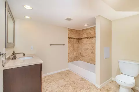 Bath - 5544 Spruce Rd, Mound, MN 55364 photo 6 of 6
