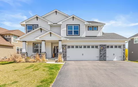 6576 Agate Trl, Inver Grove Heights, MN 55077