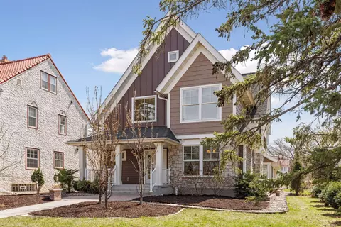 38 Mississippi River Blvd N, Saint Paul, MN 55104