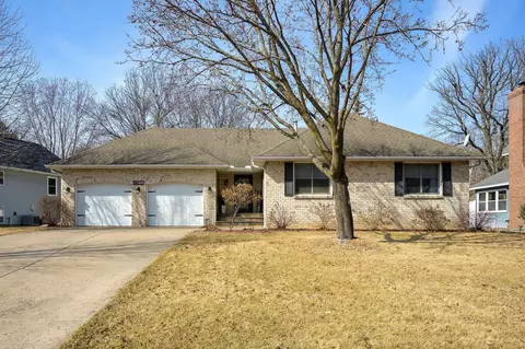 11580 Silverod St NW, Coon Rapids, MN 55433
