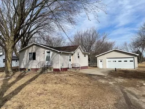 1311 30th Ave NE, Austin, MN 55912