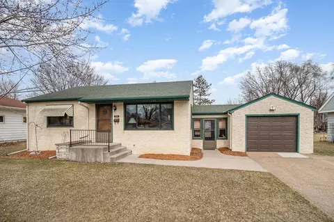739 Madison St, Anoka, MN 55303