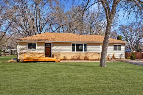 17620 11th Ave N, Plymouth, MN 55447