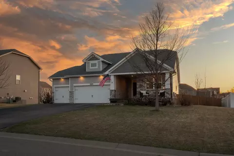 18829 Huntley Trl, Lakeville, MN 55044