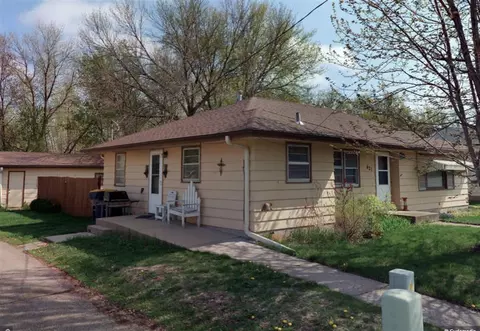 421 Main St, Elko New Market, MN 55054