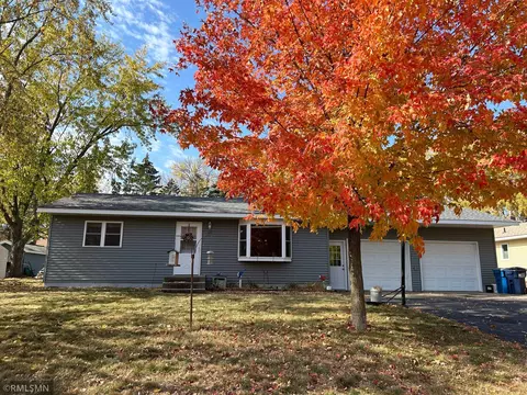 127 6th Ave SE, Saint Joseph, MN 56374
