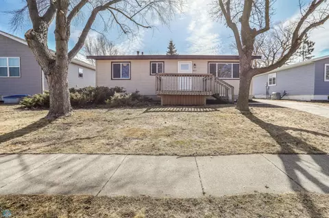 807 10 12 Ave W, West Fargo, ND 58078