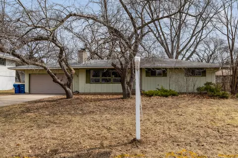 3850 Effress Rd, White Bear Lake, MN 55110