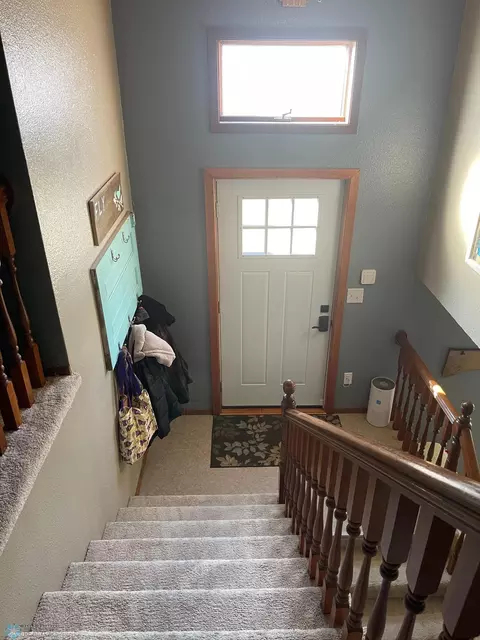 Entry Way - 404 10th Ave E, Lisbon, ND 58054 photo 1 of 1