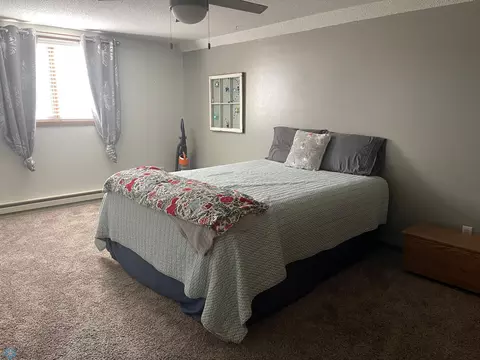 Bedroom - 404 10th Ave E, Lisbon, ND 58054 photo 3 of 5