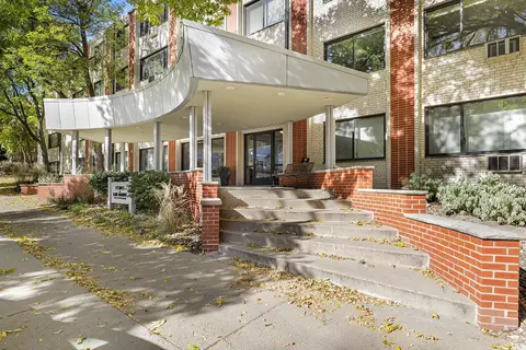 2700 W 44th St #118, Minneapolis, MN 55410