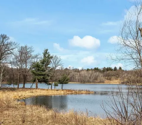 2876 Brewers Ln, Stillwater, MN 55082