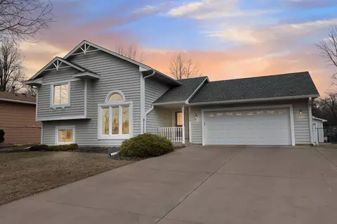 8656 Emerson Ave N, Brooklyn Park, MN 55444