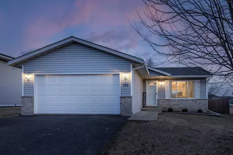 938 7th Ave NW, Hutchinson, MN 55350