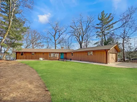 4539 Birchbark Trl N, Lake Elmo, MN 55042