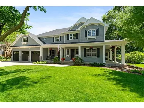 4503 Lakeview Dr, Edina, MN 55424