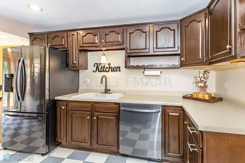 Kitchen - 354 7 Ave S, Fargo, ND 58103 photo 3 of 4