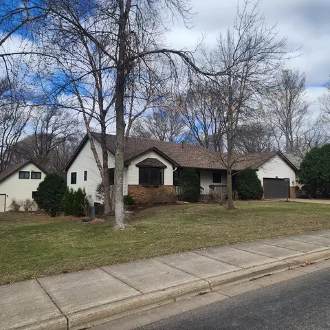 511 Upland Ave NW, Elk River, MN 55330