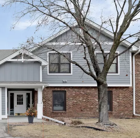 6811 Langford Dr, Edina, MN 55436