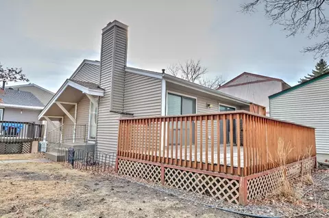 3490 Pilgrim Ln N, Plymouth, MN 55441