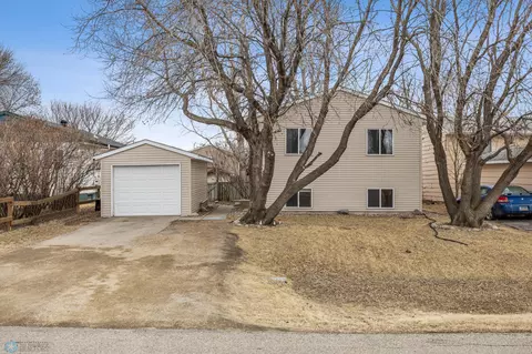 319 6th Ave, Mapleton, ND 58059 photo 2