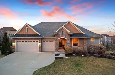 2770 Pondview Curv, Victoria, MN 55386