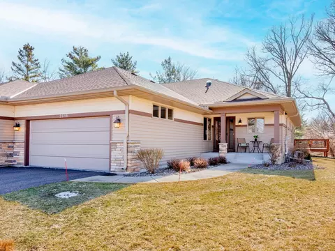 2615 Cardinal Ct, North Saint Paul, MN 55109