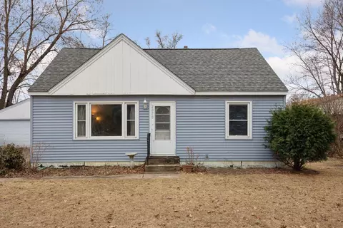 2070 106th Ave NW, Coon Rapids, MN 55433