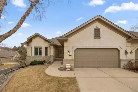 10332 Hennepin Town Rd, Eden Prairie, MN 55347