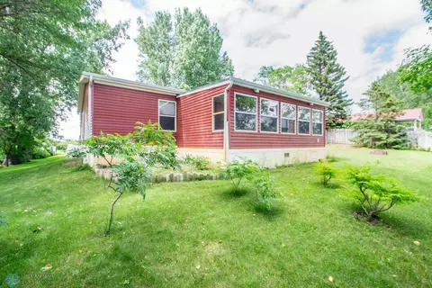 122 Shoreline Dr, Dawson, ND 58428