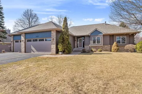 1291 Dunbar Way, Mahtomedi, MN 55115