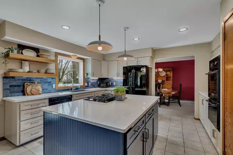 1204 26th St NW, Willmar, MN 56201 photo 5