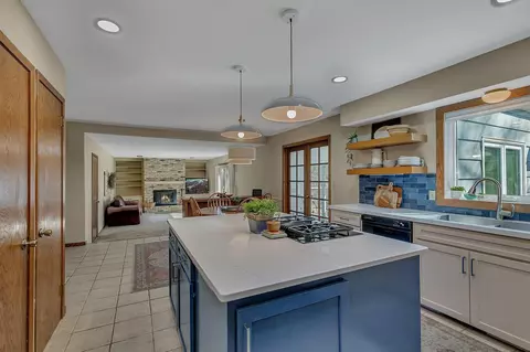 1204 26th St NW, Willmar, MN 56201 photo 3
