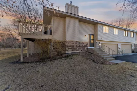 7115 Pontiac Cir, Chanhassen, MN 55317