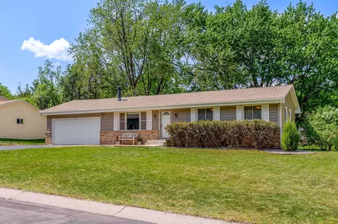 6829 Dallas Ln N, Maple Grove, MN 55311