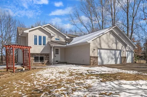 30699 Wallmark Lake Dr, Chisago City, MN 55013