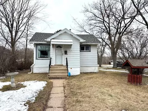 2903 4th Ave W, Hibbing, MN 55746