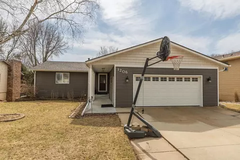 1206 34th St NW, Rochester, MN 55901