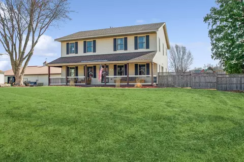 104 Ash Ave N, Mayer, MN 55360