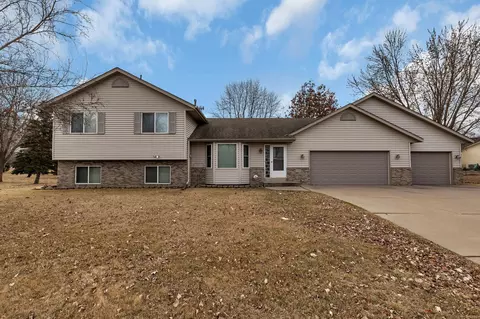 105 Carissa Ln SW, Saint Michael, MN 55376