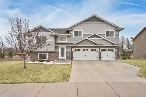 10189 192nd Ln NW, Elk River, MN 55330