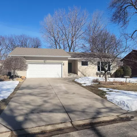17620 Jaguar Path, Lakeville, MN 55044