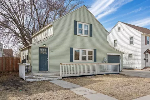 308 9th St SW, Austin, MN 55912