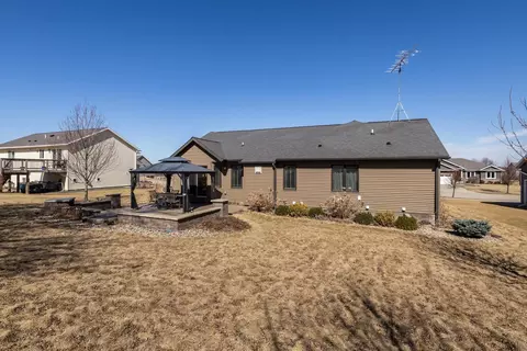 Exterior - 470 12th St NW, Byron, MN 55920 photo 4 of 8