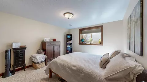 Bedroom - 470 12th St NW, Byron, MN 55920 photo 9 of 9